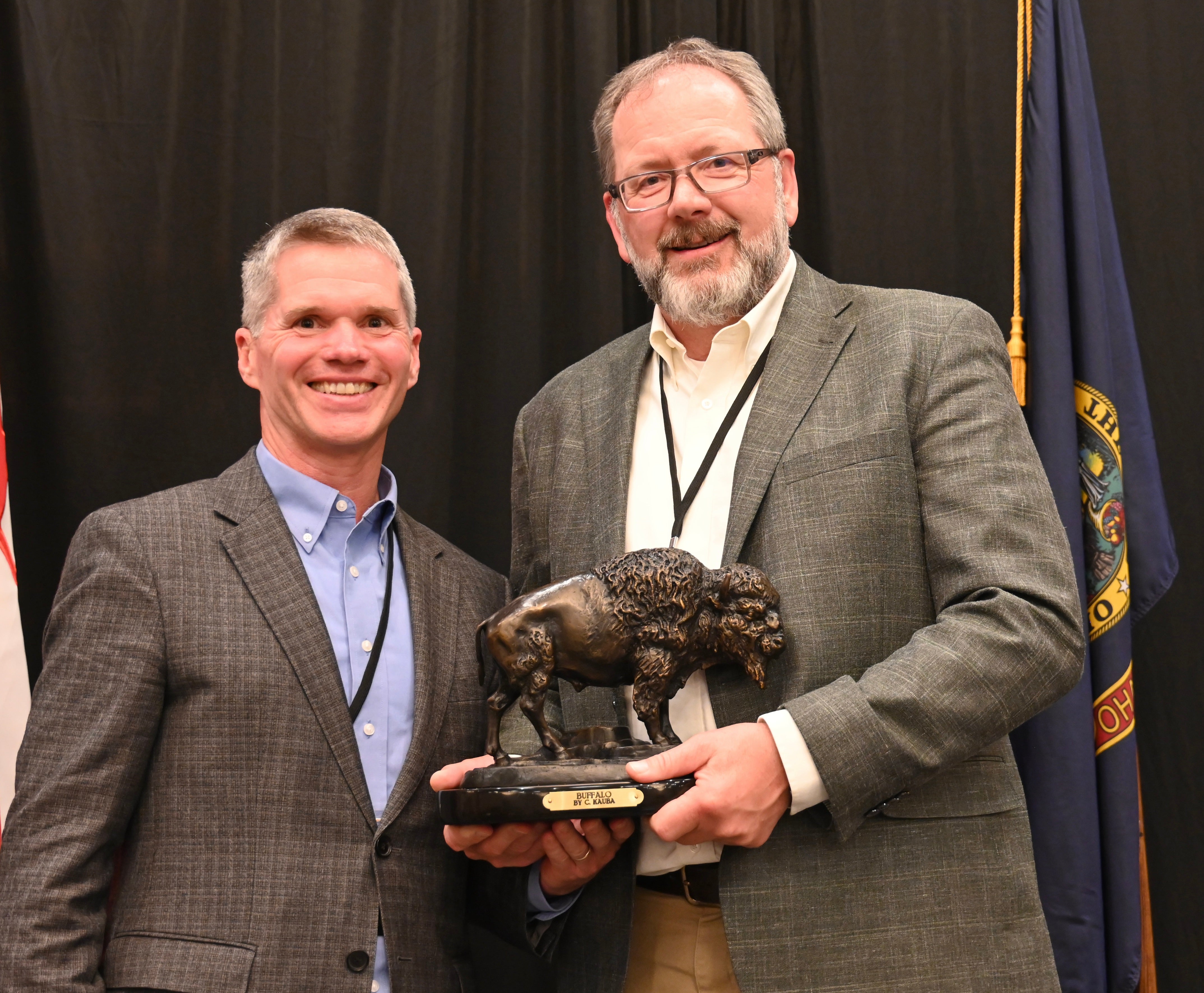 Dave Zafft (right) accepts Professional of the Year Award from the Western Association of Fish and Wildlife Agencies